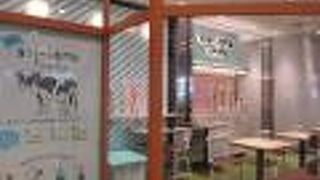 イートインスペースもあり