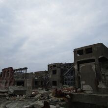今は廃墟