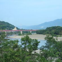 車窓からの吉野川