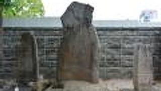 浮彫の地蔵菩薩