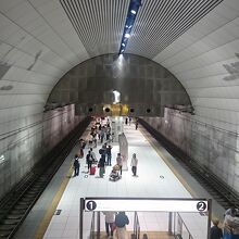 元町中華街駅構内