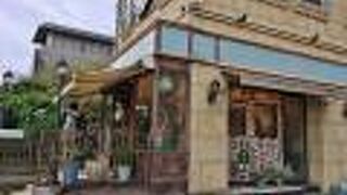 アート感あふれるチョコレート専門店