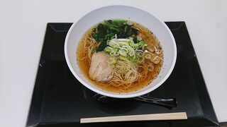 朝食で&#37292;油ラーメンをいただきました