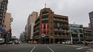 レトロな建物