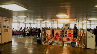 フェリーの旅は遠くまで旅した気分になります