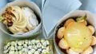 日曜日正午でも結構ケーキありました