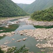 四万十川沿いを走る路線