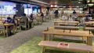 刈谷ハイウェイオアシス　セントラルプラザ　フードコート