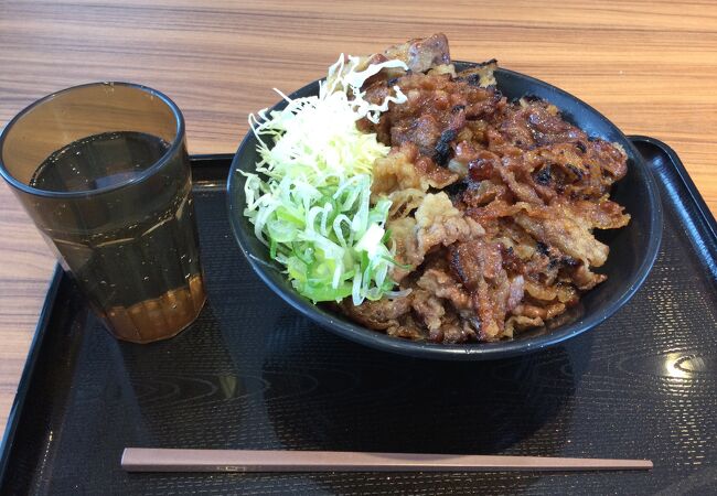 甘辛のタレがご飯とマッチ