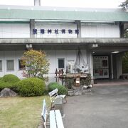 国指定重要文化財の刀剣「来国光」や「雲生」をはじめ、鹽竈神社に関する歴史資料を展示している博物館です。