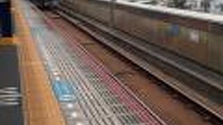 坂出から利用する場合、相席でないと座れない等する場合があります