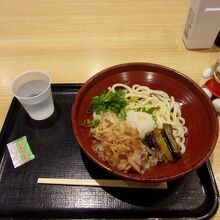 量はそれほど多くないです。