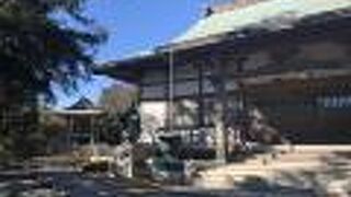 山門には、太祥門と書かれた扁額がかかっている