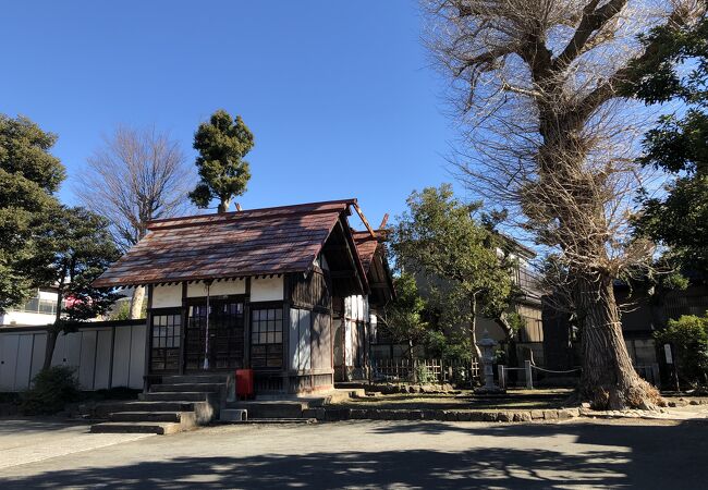 住宅街の奥にある