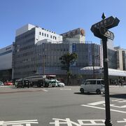 宮崎市街のど真ん中、頑張れ山形屋百貨店
