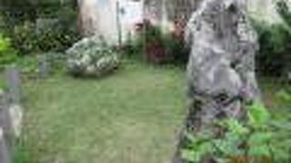 高さは１５０Mあります