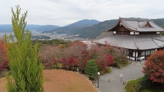 東山の山の上にある将軍塚