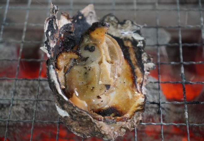 細かく指導を受けて自分で焼きます