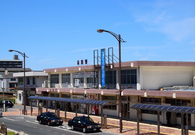 島根県の西にあるターミナル駅