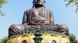 彰化の街を見渡せる八卦山にある大仏様