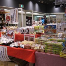 一般的なお菓子のコーナー