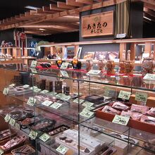 身近な手工芸品は手頃な価格でした