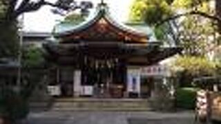 京急蒲田駅の近くに鎮座