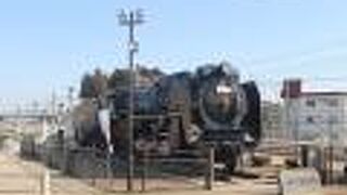 御殿場駅前にＳＬが保存されています