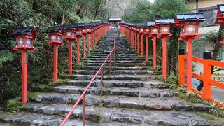 水神を祀る、絵馬発祥の神社