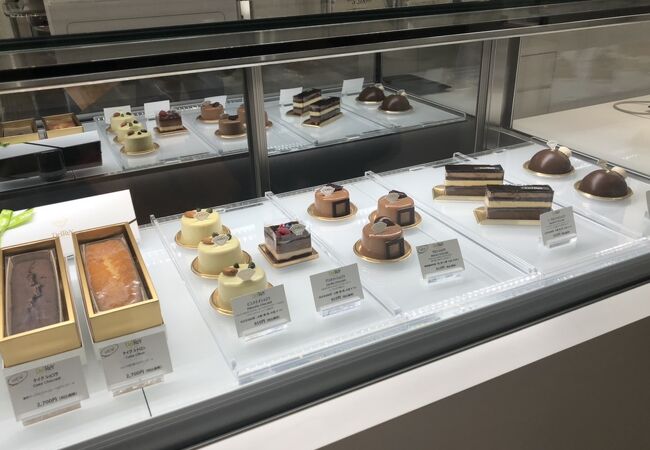 チョコレートショップからさらに奥