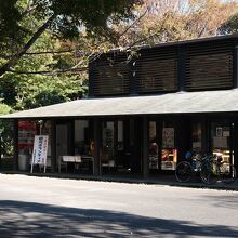 大洗海洋博物館がある建物にはボランティアガイドさんも。要確認