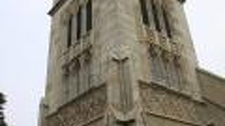 元町公園の目の前にある大谷石で造られた素敵な教会