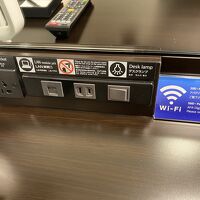 ユニバーサルコンセントもあります。