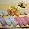 握り料金一律でコスパの良いお寿司屋さんです。
