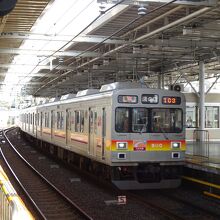 各駅停車の9000系