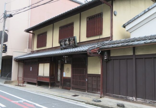 烏丸御池からすぐです