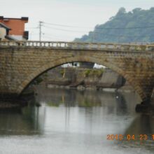 アーチ１つの堀川橋