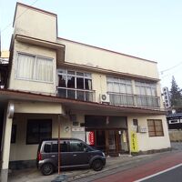 築70年以上を誇る古い木造建築です。