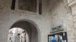 キリストのフレスコは必見です