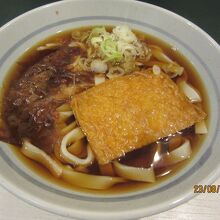 濃いそばつゆで美味しかったきしめん３３０円。