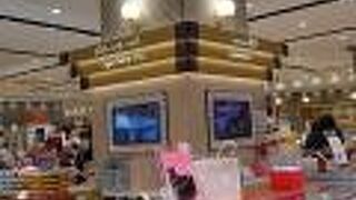 ケーキも美味しそうです