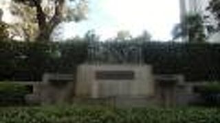 関東大震災で亡くなった小学校児童の冥福を祈る