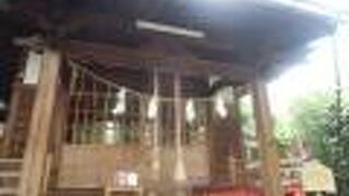 鍼灸師杉山和一が建立した神社は変化に富んでいます 