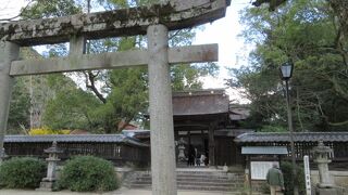 旧岩国藩主吉川家を祀る神社です