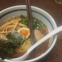 完成度の高い醤油ラーメン