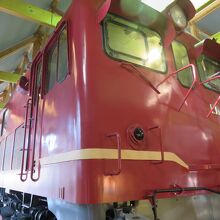 迫力ある電気機関車