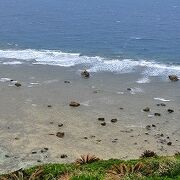 1キロにわたる海岸線