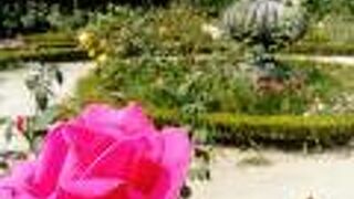 クリスタル宮庭園