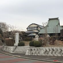 お寺の全景