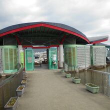 ここが屋上の入り口になります。